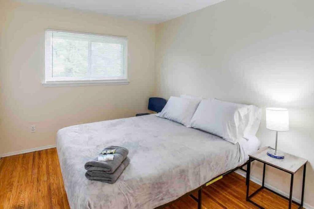 Amazing Ranch Mins Away From Airprt/Rit/Dwtn/Uofr Apartman Rochester Kültér fotó