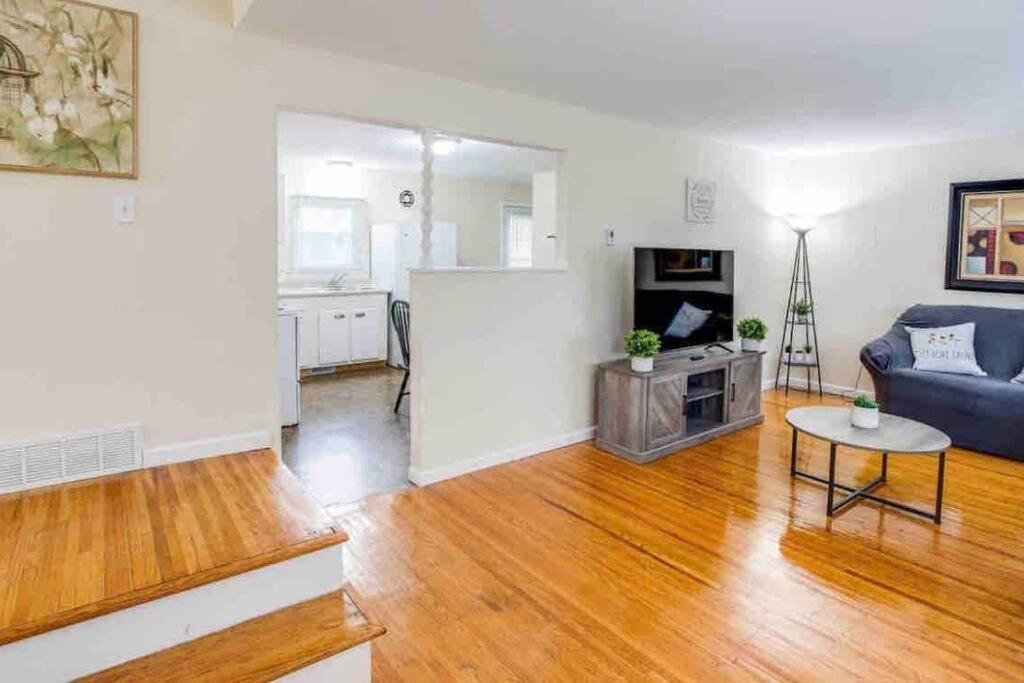 Amazing Ranch Mins Away From Airprt/Rit/Dwtn/Uofr Apartman Rochester Kültér fotó
