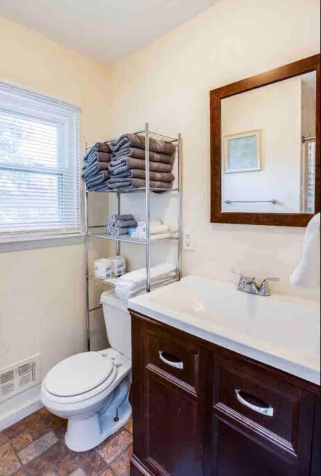 Amazing Ranch Mins Away From Airprt/Rit/Dwtn/Uofr Apartman Rochester Kültér fotó